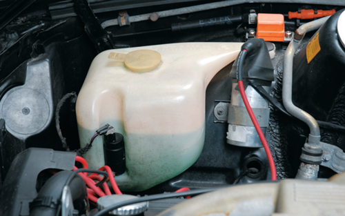 windshield washer fluid reservoir